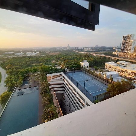 شقة Mycozysoho With Excellent Swimming Pool View سيبرجايا المظهر الخارجي الصورة
