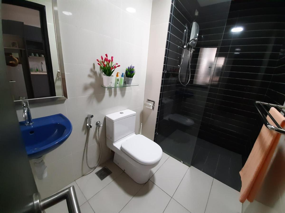 شقة Mycozysoho With Excellent Swimming Pool View سيبرجايا المظهر الخارجي الصورة